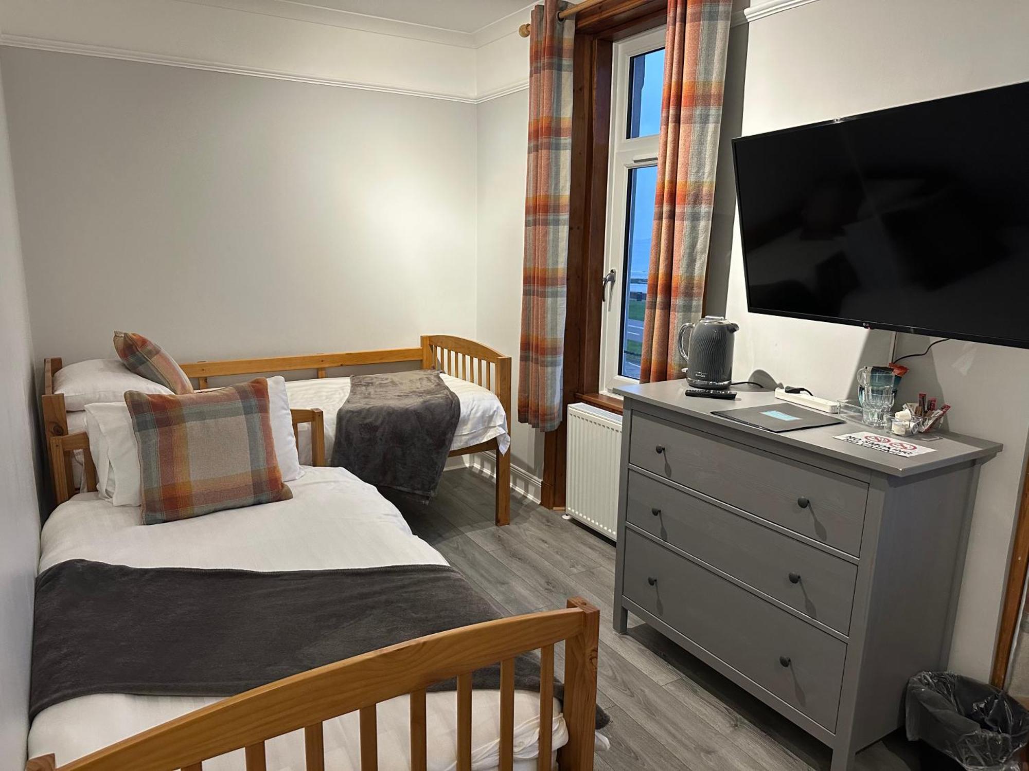 The Cairns Leven Otel Leven  Dış mekan fotoğraf